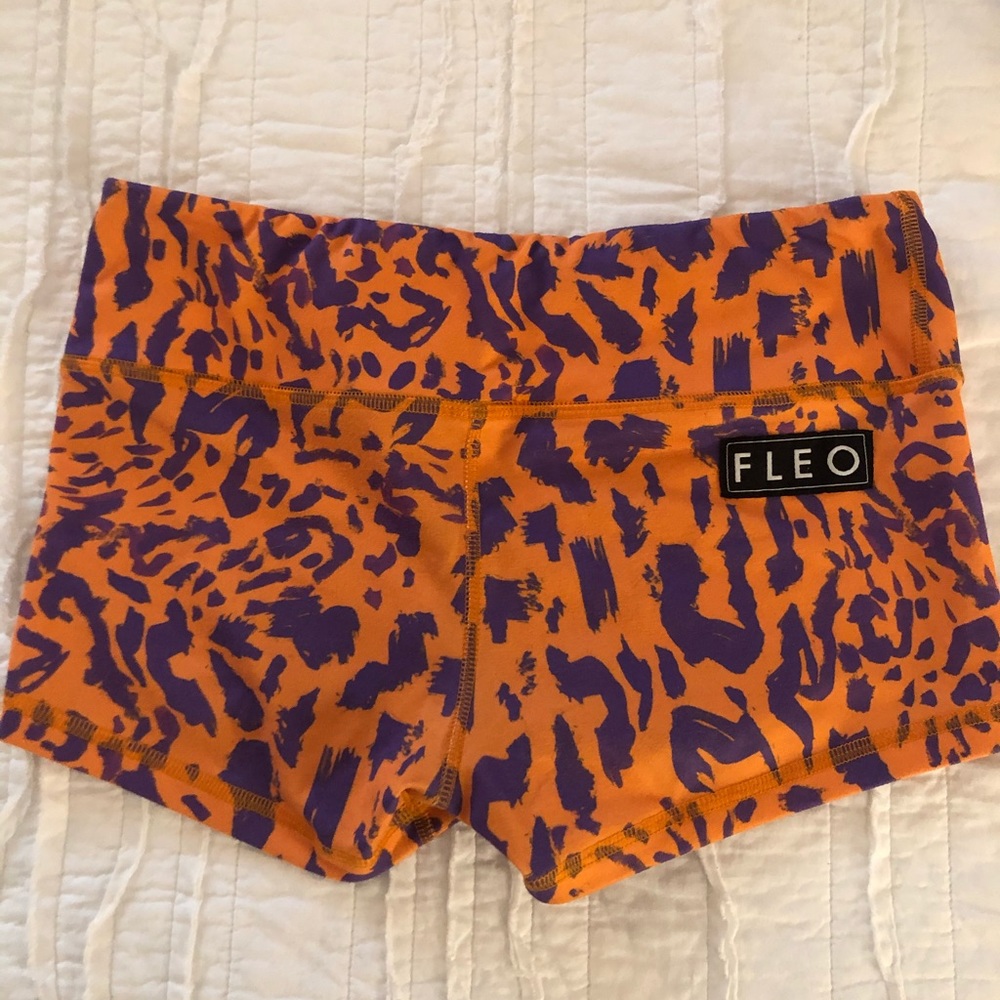 Fleo - Turmeric Leopard size small